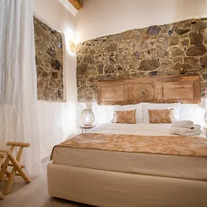 Moon's Tower Suite&rooms Pensión